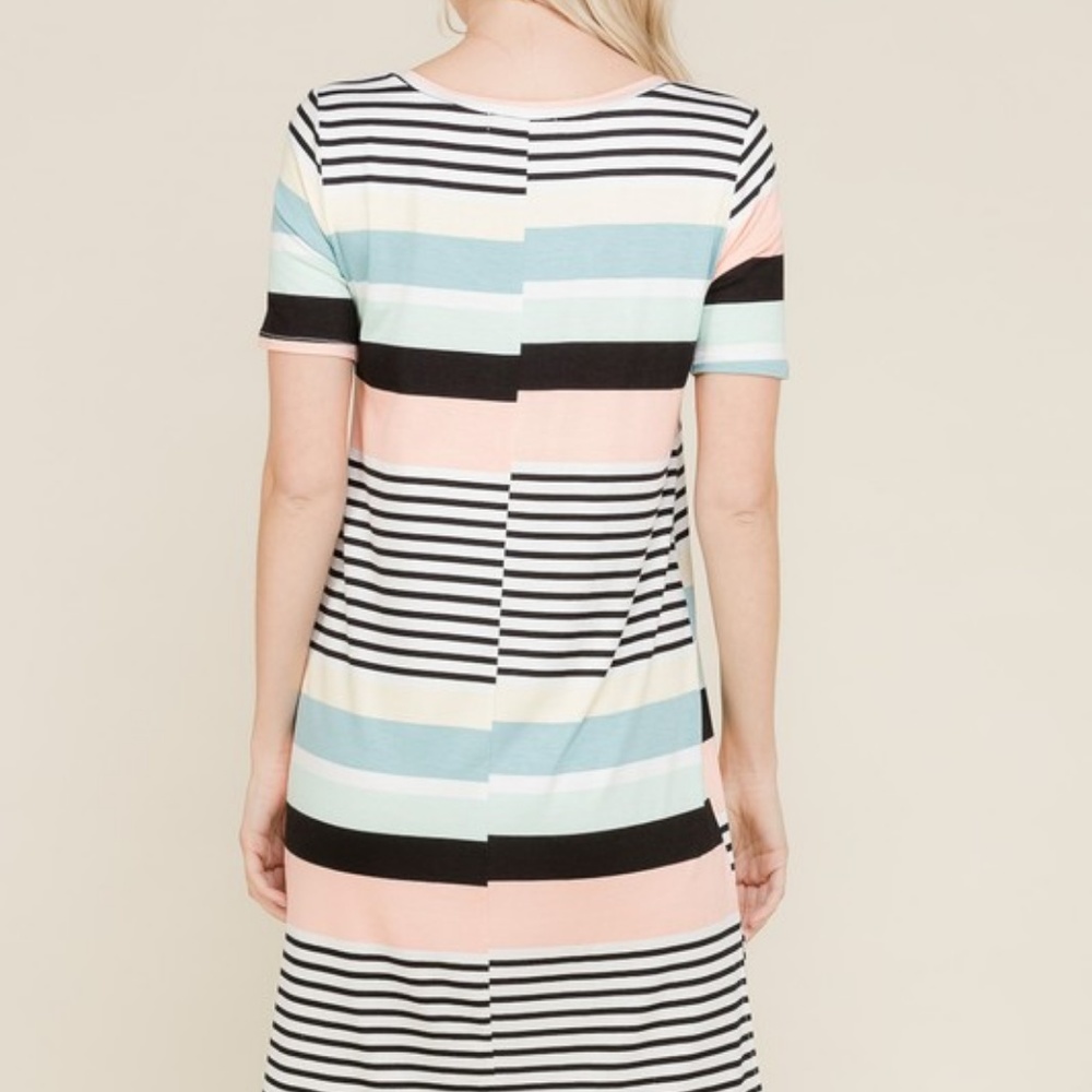 Dress - Picture 3 of 3